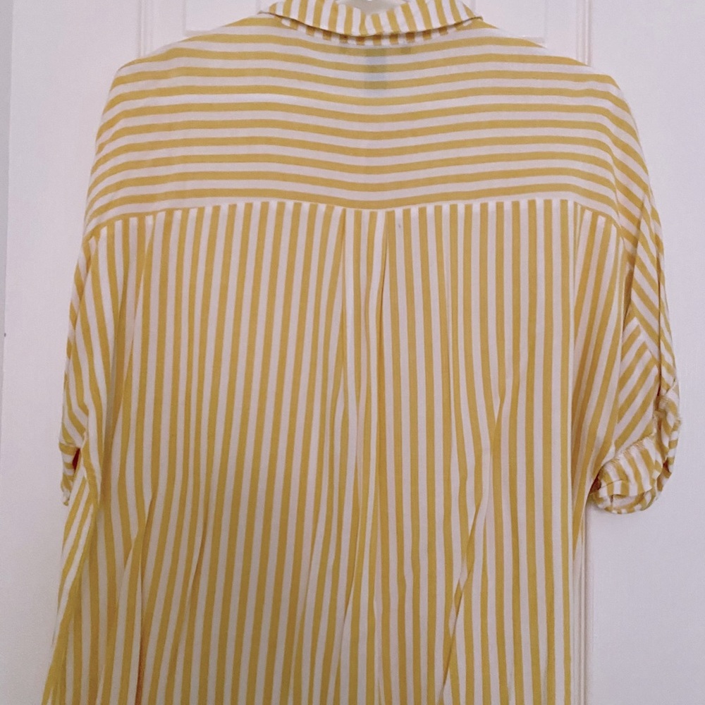 STRIPED BUTTON DOWN SHIRT - Picture 2 of 4